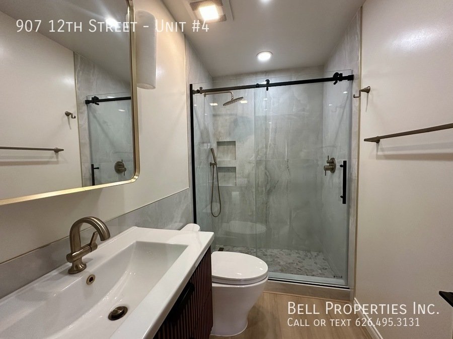 907 12th Street property image