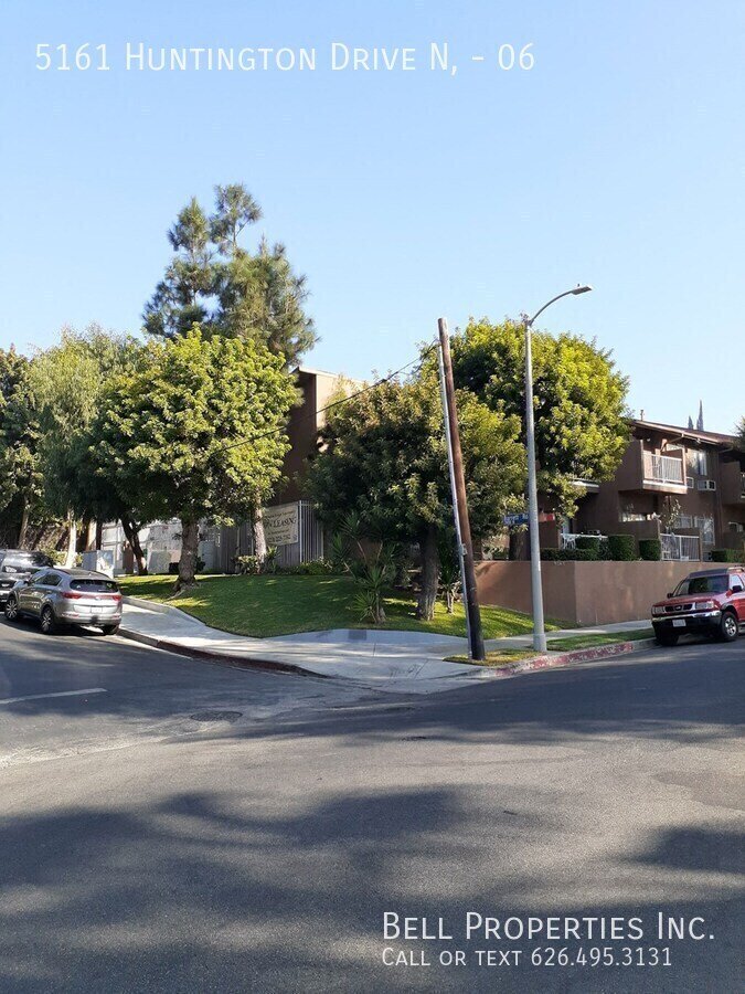 Huntington Ridge property image