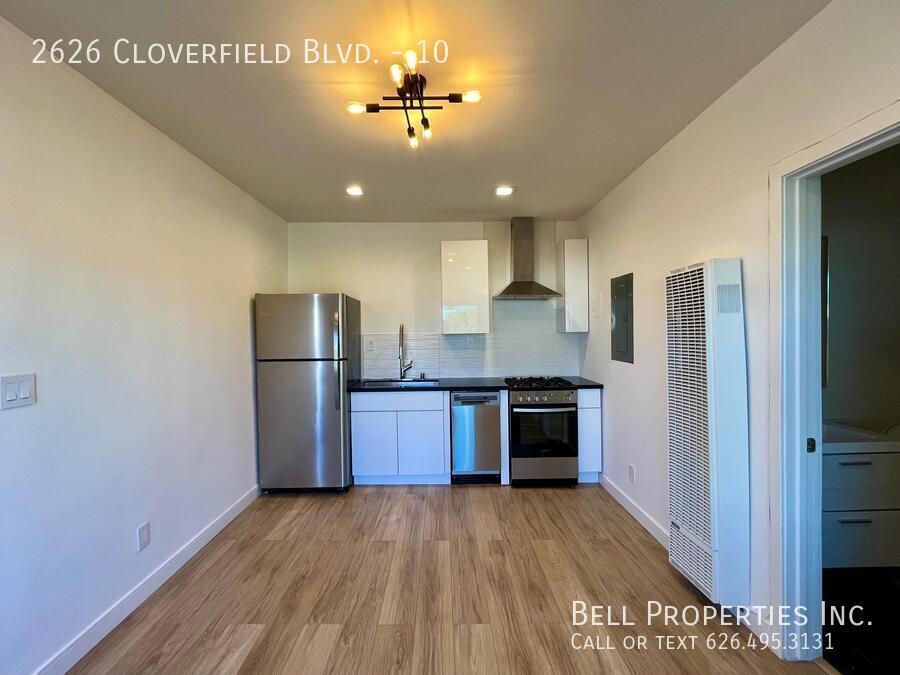 2626 Cloverfield Blvd. property image